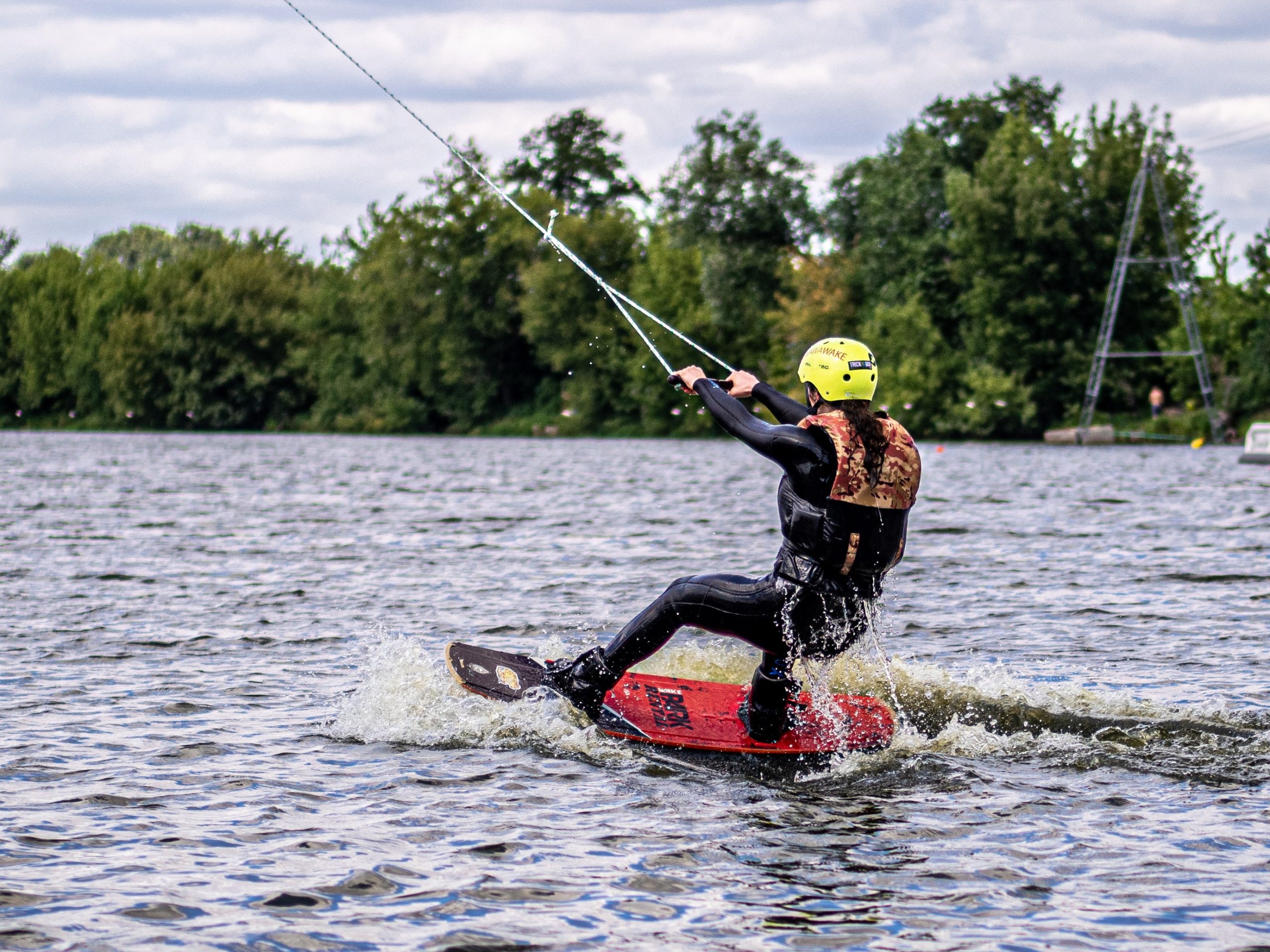 wakeboard o surf de agua